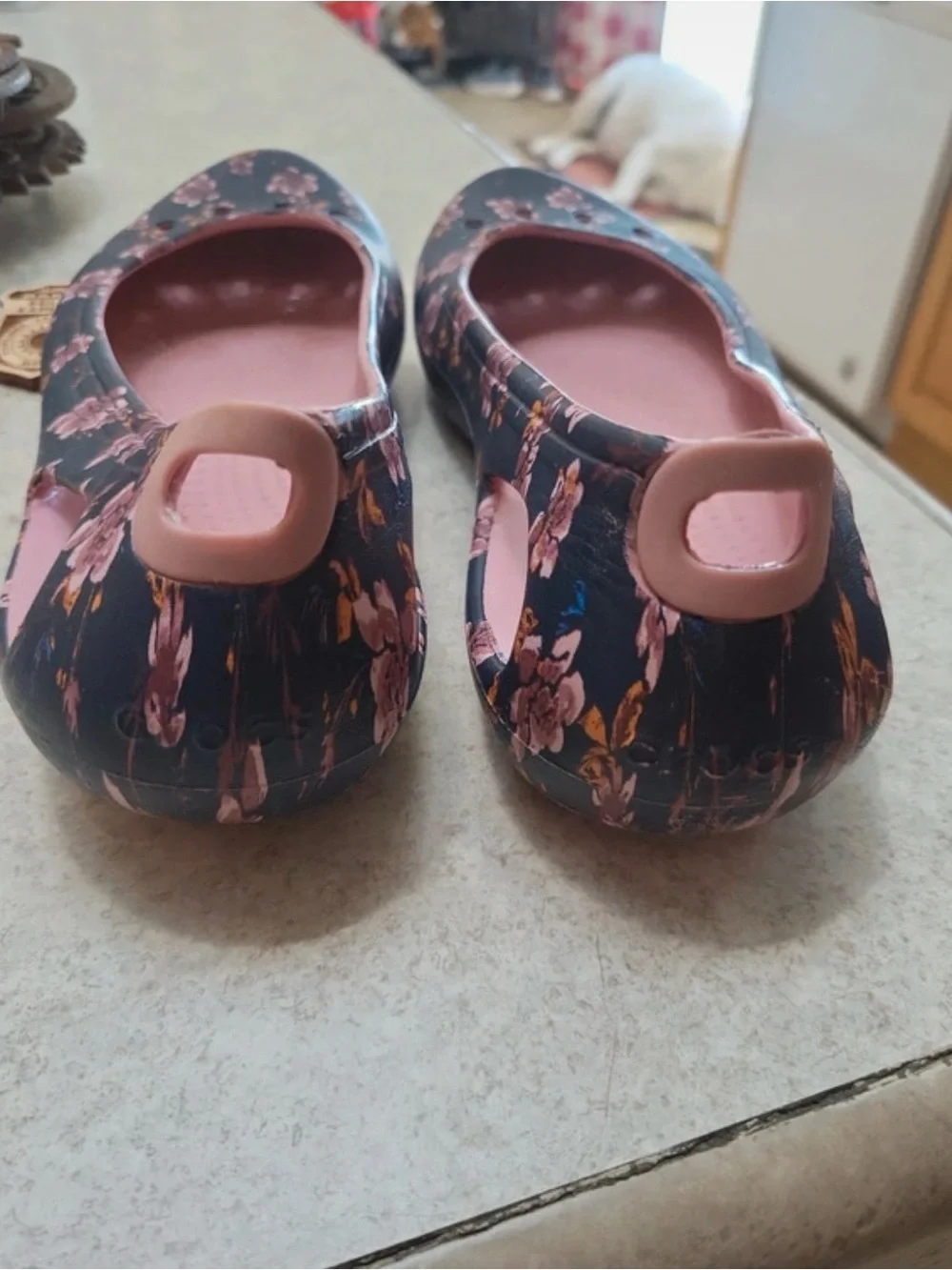 Crocs Kadee Floral Ballet Flats Women's Size 9 Slip On Black Pink Shoes Comfort